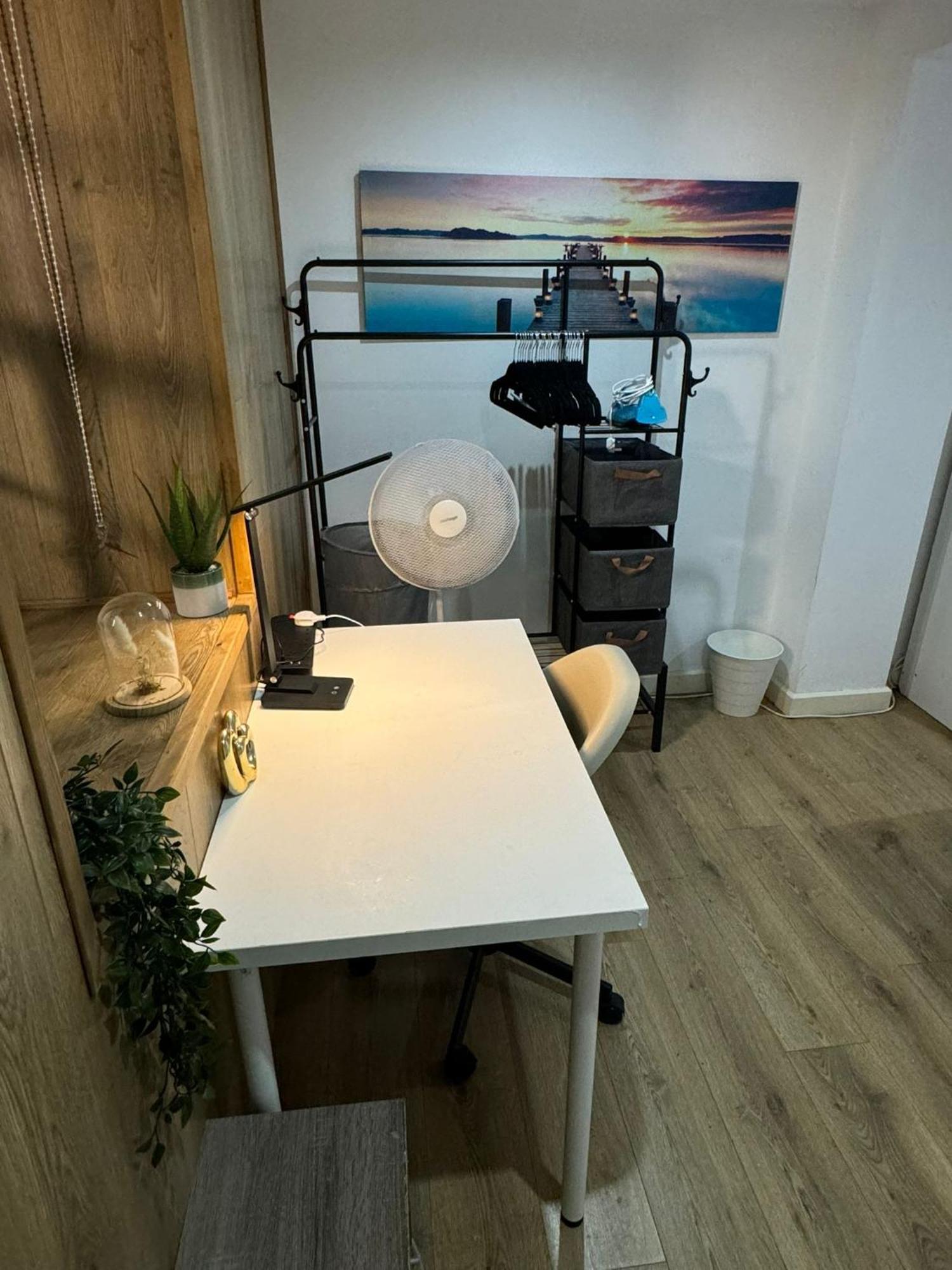 Cozy Two Bedroom Apartment Sleeps 6 Near Camden Market Hw10 Londen Buitenkant foto